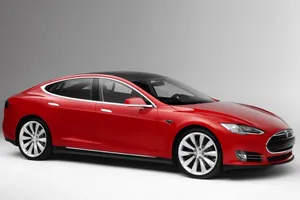 Tesla Model S, garantía con kilómetros ilimitados