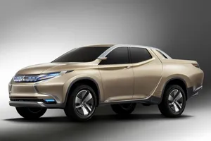 FIAT traerá una pick-up de tamaño medio de origen Mitsubishi