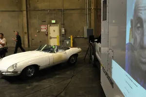 Recupera su Jaguar E-Type 46 años después de ser robado