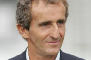 Alain Prost: ''Se puede batir a Mercedes en 2015''