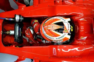 Raikkonen: ''Tengo contrato con Ferrari para 2015 y probablemente un año más''