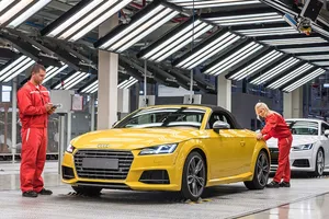 Audi comienza la producción del TT Roadster en Hungría