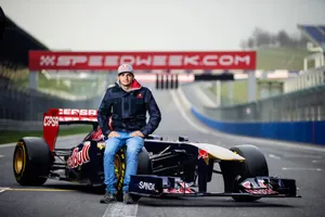 Carlos Sainz Jr., confirmado como nuevo piloto de Toro Rosso