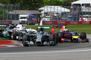 Red Bull propone volver a los motores V8 y Mercedes amenaza con irse si eso sucede