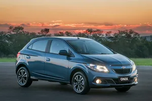 Brasil - Octubre 2014: El Chevrolet Onix consigue el segundo puesto por primera vez