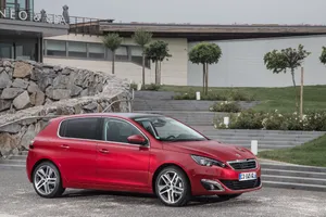 Holanda - Octubre 2014: El Peugeot 308 es el rey