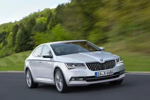 Skoda SuperB 2015: ¿Así es su aspecto final?