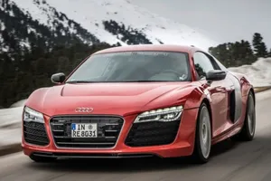 Los nuevos Audi R8 2015 y R8 e-tron estarán en Ginebra