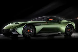 Aston Martin Vulcan, alcanzando nuevas cotas en circuito