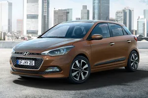 Francia - Enero 2015: Hyundai dobla sus ventas