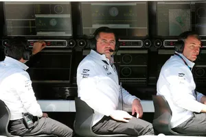 Boullier: ''Llevará más de dos años alcanzar a Mercedes''
