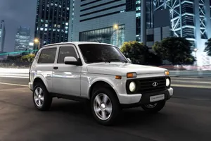 Rusia - Febrero 2015: El incombustible Lada 4x4 es el favorito