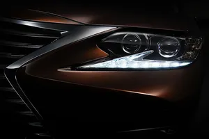 Primera imagen oficial del Lexus ES 2016, para China y Estados Unidos