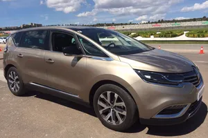 El Renault Espace 2015 recibe las cinco estrellas Euro NCAP