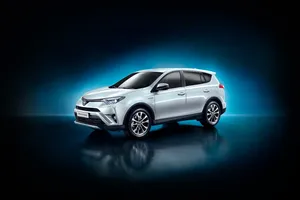 Toyota RAV4 Hybrid 2016, llega el híbrido con tracción total y nuevo diseño