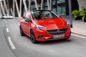 Alemania - Marzo 2015: El Opel Corsa regresa al Top 5