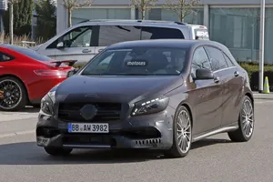 Mercedes A45 AMG 2016, ¿llegaremos a ver una S al final del nombre?