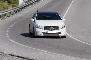 Mercedes Clase A 2016, nuevas imágenes del facelift