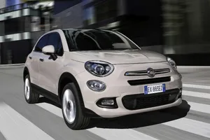 Italia - Abril 2015: El Fiat 500X aterriza en el Top 10