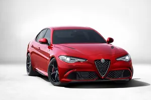 Alfa Romeo Giulia 2015, ya es oficial