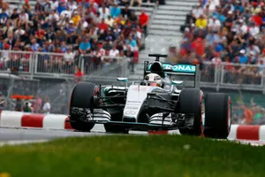 Hamilton, el 44, consigue su 44ª pole