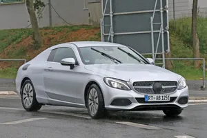 Mercedes Clase C Coupe 2016, cada vez más cerca de la producción