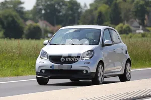 Smart Forfour Brabus 2016, etiqueta deportiva también en el cuatro puertas