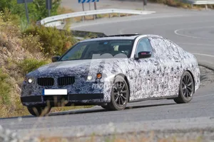 Exclusiva: BMW Serie 5 2017, sus versiones híbridas, motores y carga inductiva