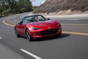 ¡A jugar! Ya puedes configurar online el Mazda MX-5 2015