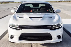 Dodge aumenta la producción de los SRT Hellcat para 2016