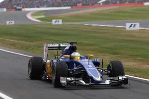 Ericsson y Nasr, renovados con Sauber para 2016