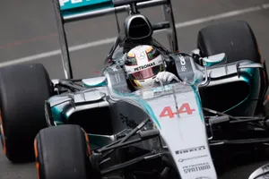 Hamilton domina la FP2 con Red Bull por detrás