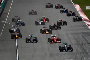 Hamilton y Rosberg vaticinan salidas más complicadas y menos predecibles