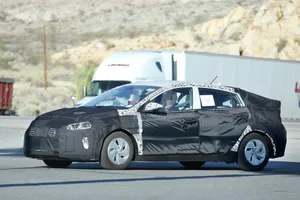 El nuevo Hyundai híbrido nos muestra su interior