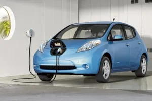 Nissan contempla una carrocería SUV para el Leaf