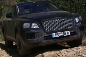 Bentley muestra al Bentayga por caminos offroad en el norte de España