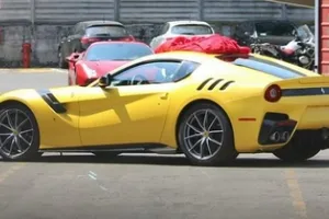 Descubierto el Ferrari F12 Speciale/GTO campando al natural