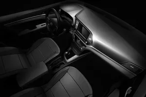 Hyundai Elantra 2016, primera imagen oficial de su interior