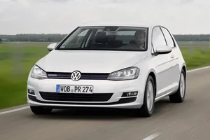 España - Julio 2015: El Volkswagen Golf vuelve a lo más alto