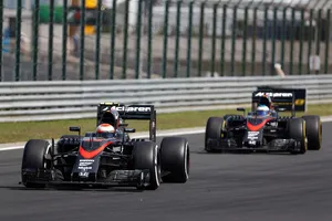 Alonso y Button, de nuevo al fondo de la parrilla en el GP de Italia