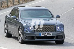 Bentley Mulsanne 2016, primeras fotos del facelift 
