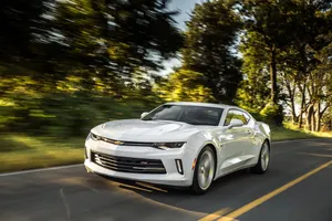 Chevrolet Camaro 2016, ya conocemos sus prestaciones