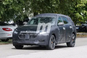 El Maserati Levante 2017 ya monta su carrocería definitiva