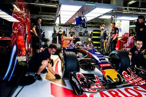 Honda, otra puerta que se le cierra a Toro Rosso