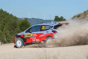 Reválida para Hayden Paddon y Dani Sordo en Gales