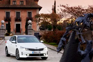 KIA Optima 2016, desde 21.704 euros sin PIVE y con navegador de serie