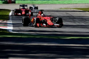 Ecclestone critica las malas artes de Ferrari y Mercedes