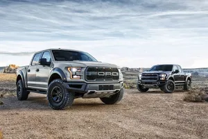 Ford F-150 Raptor Supercrew el icono americano mejora una vez más