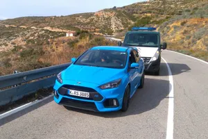 La Guardia Civil multa a Jalopnik mientras prueban el Ford Focus RS 2016 en España