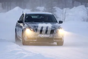 El BMW Serie 5 GT sigue poniéndose a punto en el frío y la nieve